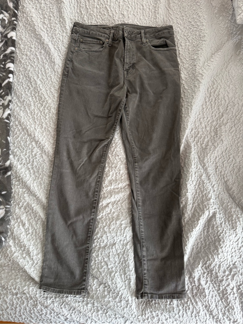 American Eagle Next Level Flex Gray Jeans 
Men’s size 31W 30L